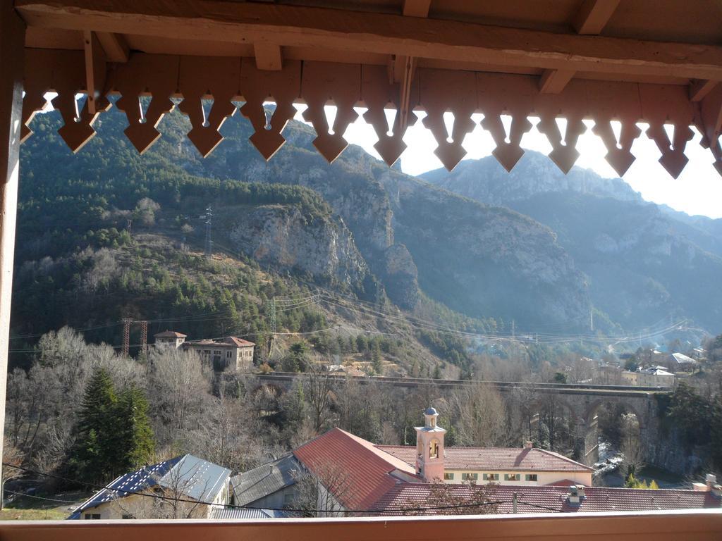 Chambres D'Hotes Casa Sylvana Saint-Dalmas-de-Tende Экстерьер фото